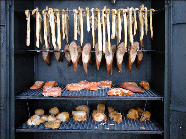 Foto: Blick in den R&auml;ucherofen