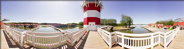 360-Grad-Panorama Br&uuml;cke am Leuchtturm im Hafen